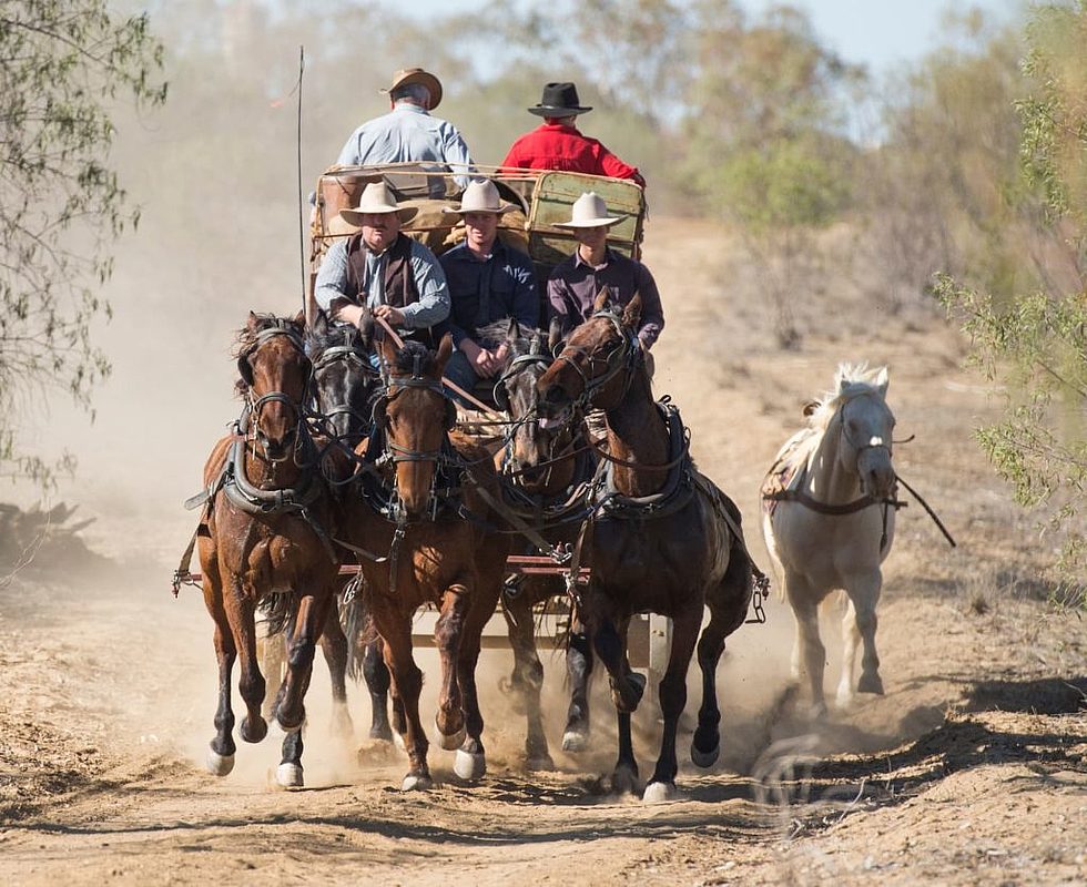 day tours longreach to winton